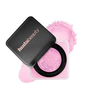 Huda Beauty Easy Bake Loose Baking & Setting Powder | Maliha Beauty