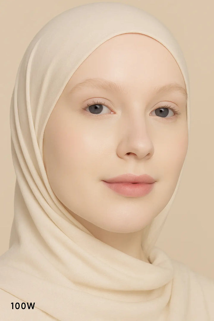 Liquid Touch Weightless Foundation – Rare Beauty Maliha Beauty