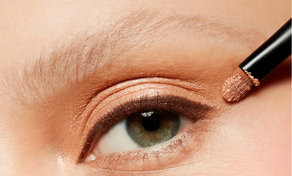 Mac Cosmetics DazzleShadow| Last Dance | Maliha Beauty