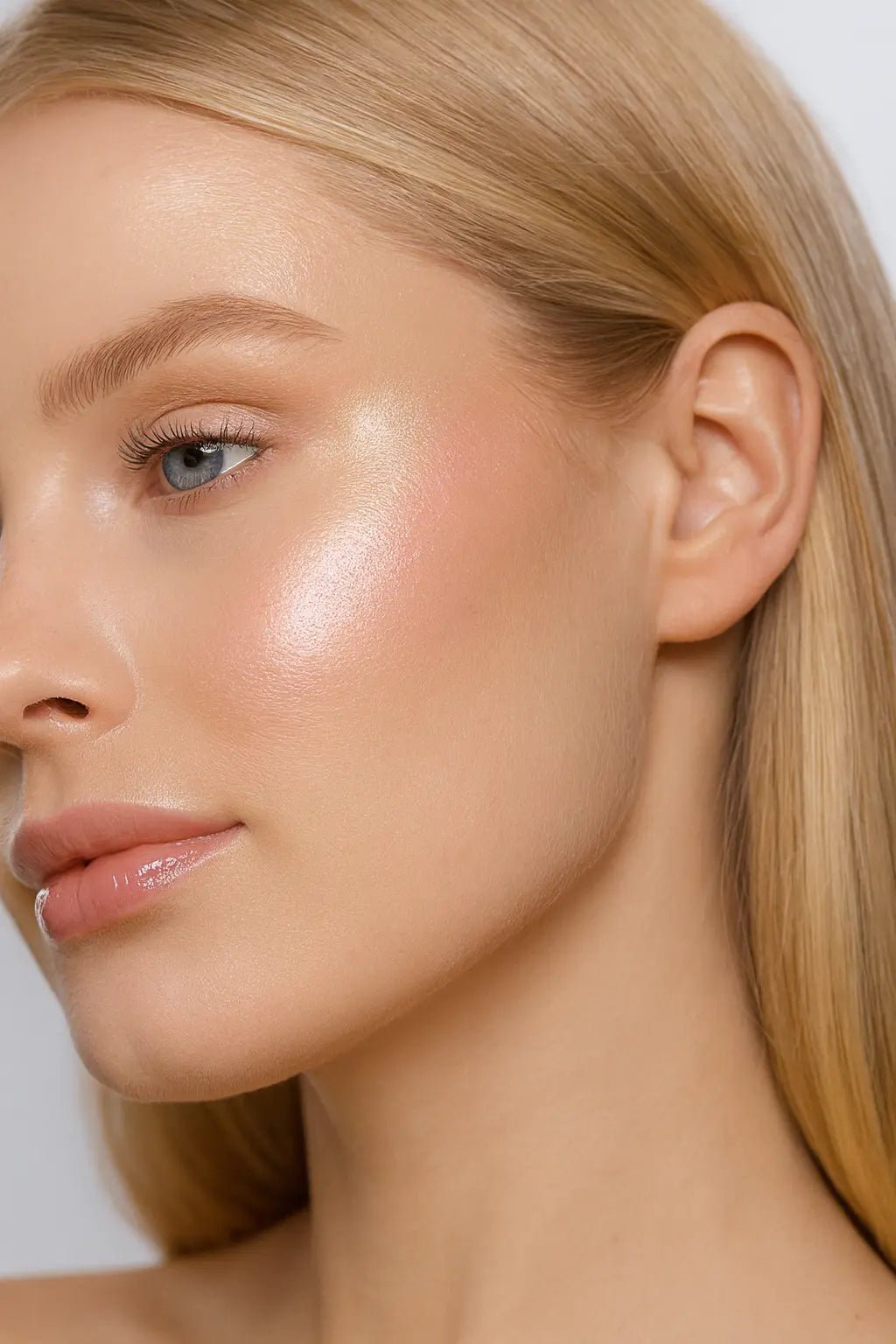 Ofra Highlighter | Maliha Beauty